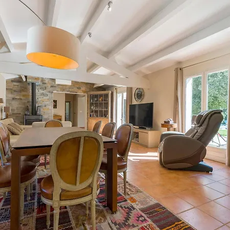 La Maison De Valerie Avec Piscine